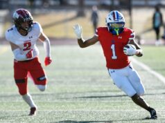 La estrella de Cherry Creek, Jayden Fox, es rápida, explosiva y, en los deportes actuales, extraordinariamente altruista.