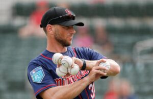 Jeff Pickler contratado por los Rockies como entrenador de banca del manager Warren Schaeffer