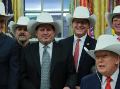 Trump firma legislación en honor al campeonato olímpico de hockey de EE. UU. de 1980