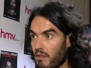 Nuevos cargos contra el comediante Russell Brand