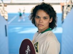 Esta película biográfica de ABC sobre un campeón de tenis local es un éxito, con un saque de furia de revés.