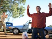 Nueva serie en Binge sobre el bandido de las postales Brenden Abbott