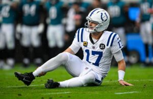 Daniel Jones sufre lesión en el tendón de Aquiles en impactante golpe de los Colts