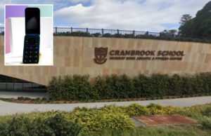 Una escuela privada en Australia prohíbe los teléfonos inteligentes y les dice a los padres que pueden comprar teléfonos plegables Nokia