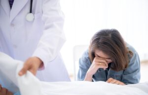 Querida Abby: Mi hijo eligió Disneylandia antes que su tía enferma