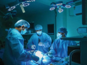 Médicos de Pune dan una segunda oportunidad de vida a un niño que consumió ácido accidentalmente