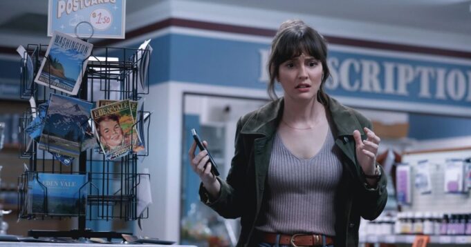 Serie ‘acogedora’ que es ‘Las chicas Gilmore con un toque criminal’ transmitida en Netflix