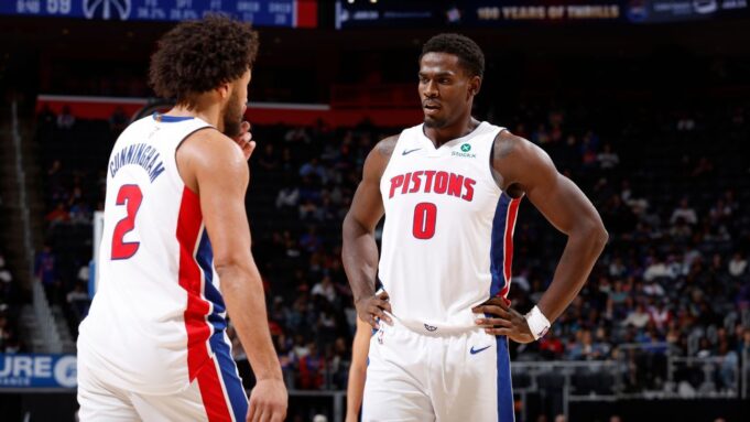 Jalen Duren (tobillo) y Tobias Harris (cadera) de los Pistons, baja