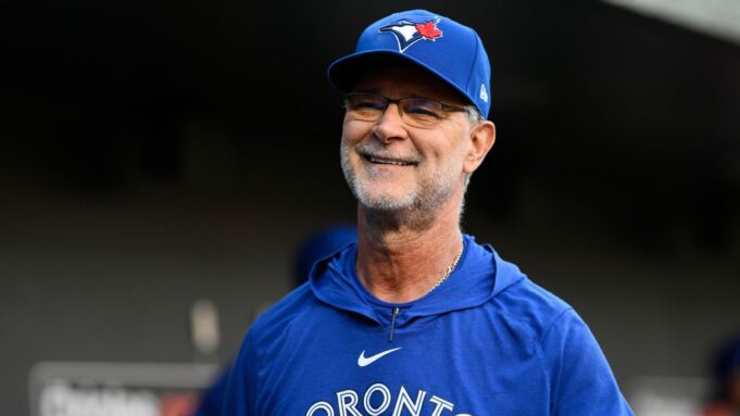 Los Filis contratan a Don Mattingly como entrenador de banca en el personal de Rob Thomson