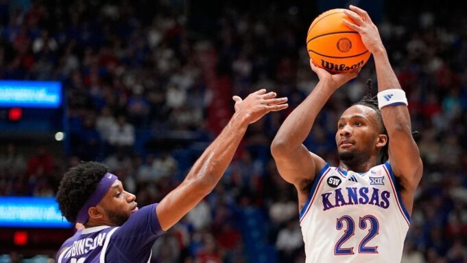 El principal prospecto Darryn Peterson fuerza el tiempo extra; Kansas se recupera contra TCU