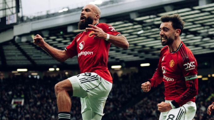 Man United asesta un gran golpe a las esperanzas de título del Man City con una impactante victoria en el derbi