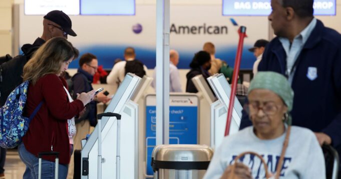 Turistas estadounidenses prohibidos en 2 países en represalia contra las restricciones de viaje de Trump