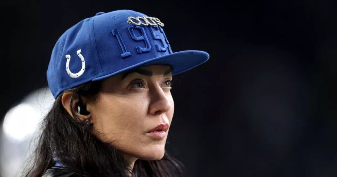 La propietaria de los Colts, Carlie Irsay-Gordon, envía una advertencia “urgente” al entrenador en jefe y al gerente general