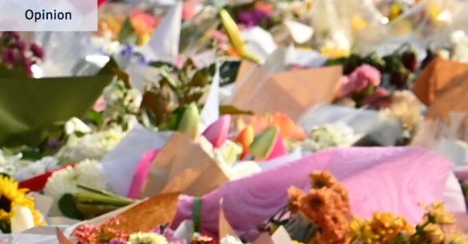 Primero, lloramos. Y volver a llorar. Entonces la vida debe continuar”