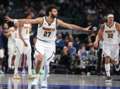 Los Nuggets superan a los Spurs a mitad de temporada