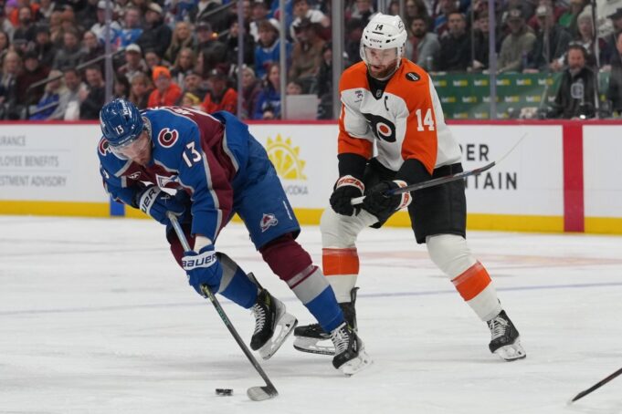 Los Philadelphia Flyers aturden a Colorado Avalanche, 7-3 en el Ball Arena