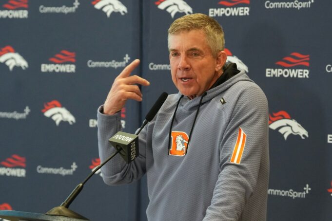 El gerente general de los Broncos, George Paton, no se arrepiente de no haber canjeado por WR en la fecha límite