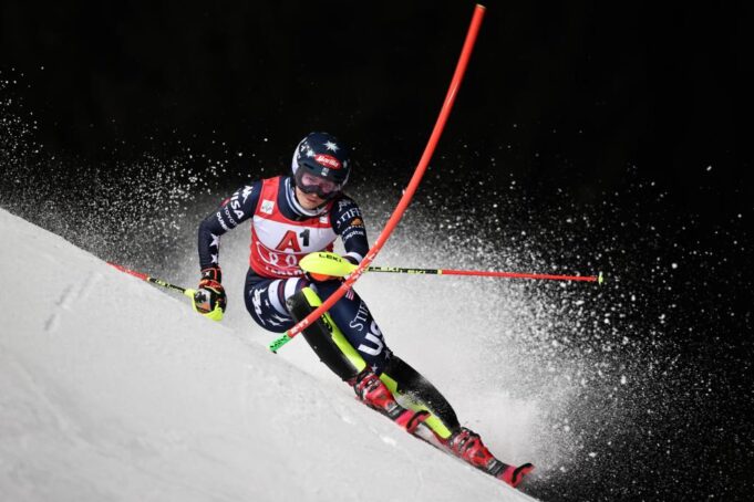 Mikaela Shiffrin y Moltzan 1-2 tras la primera pasada del slalom de la Copa del Mundo de Flachau