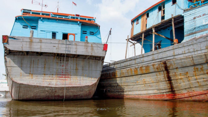 La policía de Yellow Gate resuelve un atrevido robo en alta mar y dos arrestados en Gujarat