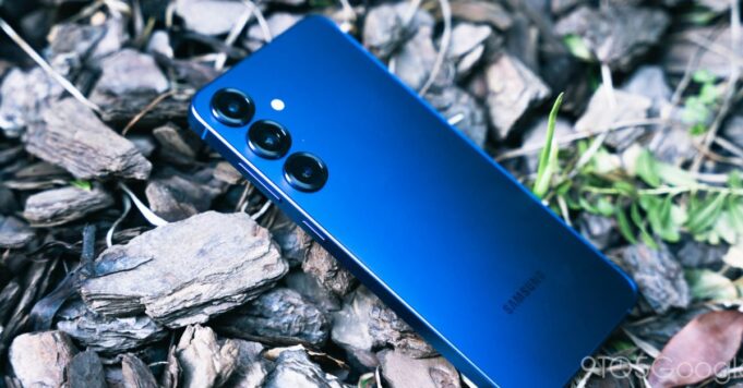 La fecha de lanzamiento del Galaxy S26 se retrasó hasta marzo de 2026