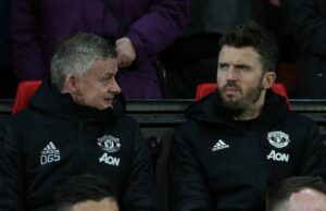 El último gerente interino de Man Utd, Michael Carrick se reúne con la actualización de Omar Berrada y Ole Gunnar Solskjaer