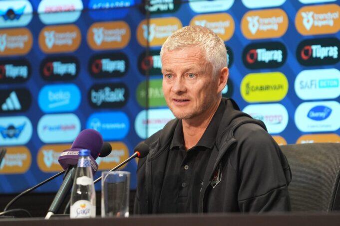 Ole Gunnar Solskjaer es el ‘principal candidato’ para el puesto interino de Man Utd, ya que se ‘acordó’ la venta de la joven estrella