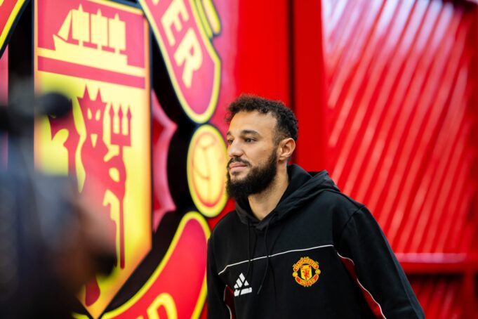 Fabrizio Romano comparte lo que le dijeron sobre la posible salida de Noussair Mazraoui del Man Utd por la Juventus
