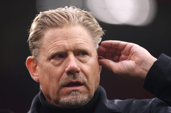 Peter Schmeichel confía plenamente en dos ases del Manchester United en una predicción importante, la debilidad de Ruben Amorim es clara