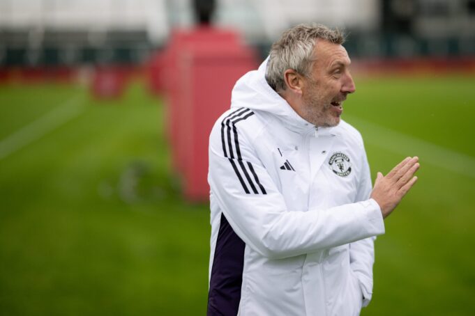 Jason Wilcox se enfrenta a un período decisivo en el Man United después de los comentarios sobre la formación de Rubén Amorim