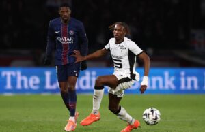 El Manchester United tiene una preocupación sobre el fichaje de Jeremy Jacquet, el problema lo debe resolver Ruben Amorim