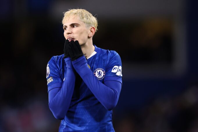 Alejandro Garnacho tiene dudas sobre el futuro, ya que la apuesta de Man Utd a Chelsea corre el riesgo de resultar contraproducente tras la salida de Enzo Maresca