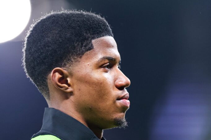 Chido Obi es imparable pero su compañero de equipo se destaca mientras Michael Carrick se prepara para Man Utd