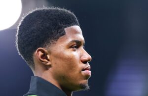 Tyrell Malacia, Chido Obi y Gabriele Biancheri marcan en la impresionante victoria del Manchester United sub-21