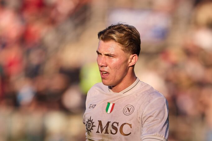 El director deportivo del Napoli da pistas sobre el futuro de Rasmus Hojlund, “hicimos todo …”