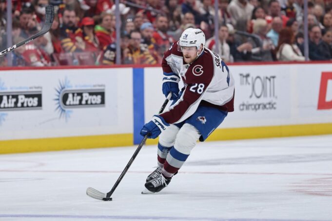 El primer gol de Ilya Solovyov en la NHL es una historia que celebrará