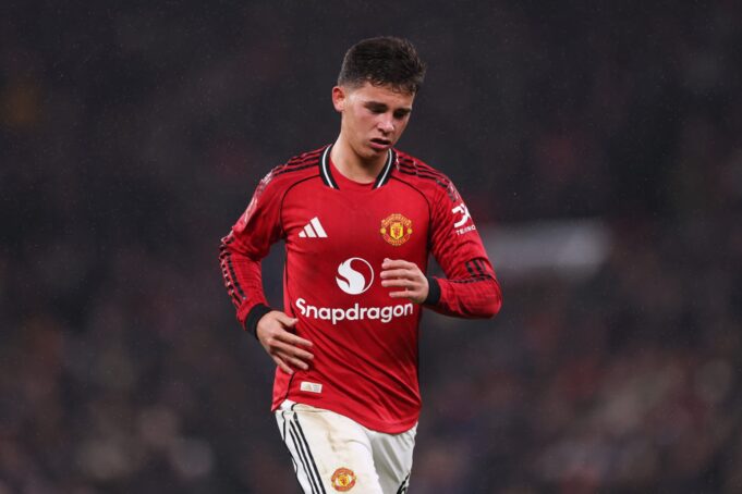 Shea Lacey envía una sincera disculpa tras ser expulsada del Man United vs Brighton