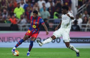 Bruno Fernandes y JJ Gabriel responden al mensaje de Marcus Rashford tras la hazaña del Barcelona