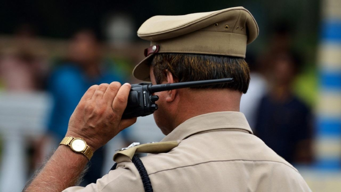 Fábrica de licores falsos arrestada en Nagpur; Stock de 24 rupias lakh y otros materiales incautados
