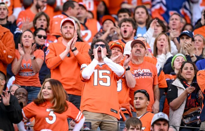Jake Plummer ama a este equipo de los Broncos y critica a los fanáticos por abuchear al máximo favorito de la AFC