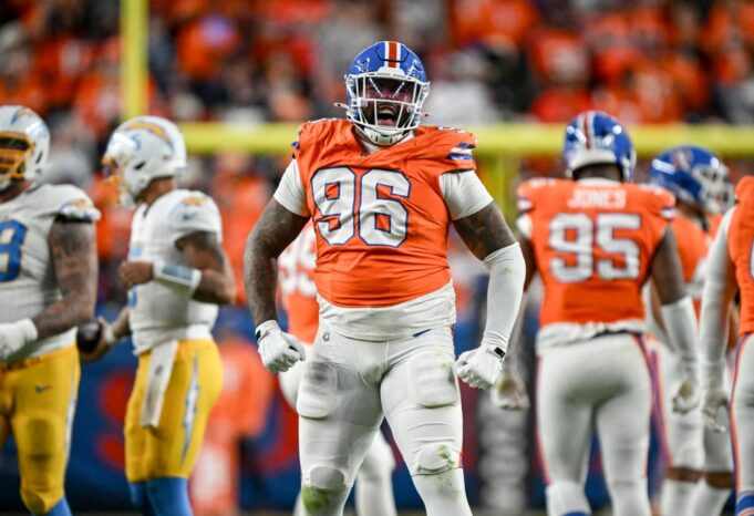 Los Denver Broncos vencieron a Los Angeles Chargers 19-3 en la Semana 18 de la NFL