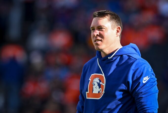 Jim Leonhard de los Broncos se marcha para ocupar el puesto de coordinador defensivo de los Bills, dice una fuente