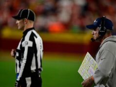 Sean Payton de los Broncos hace caso omiso de los Chargers sentando al QB Justin Herbert