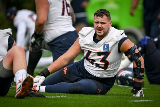 El OL de los Broncos, Alex Palczewski, ‘sorprendido’ al recibir un voto All-Pro