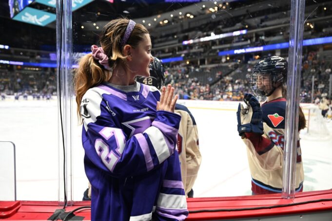PWHL Takeover Tour regresa a Denver luego de una parada récord el año pasado
