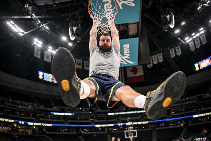 Los Nuggets finalmente tienen un verdadero centro con Jonas Valanciunas recuperado de una lesión en la pantorrilla