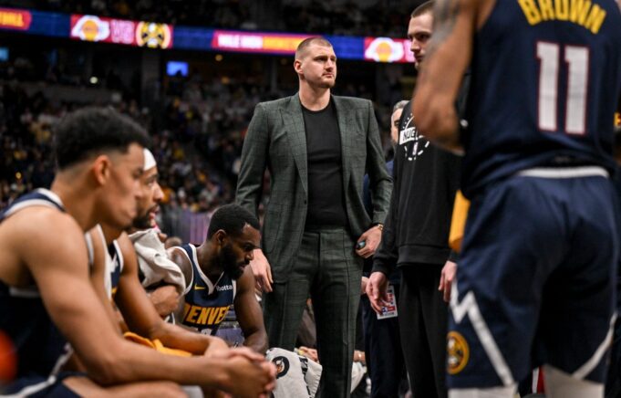¿Deberían los Nuggets tomar precauciones adicionales con Nikola Jokic después de lo que le pasó a Aaron Gordon?