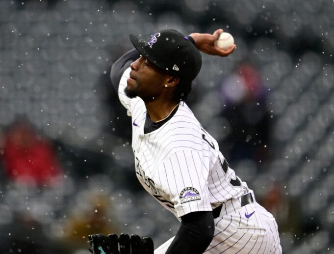 Los Rockies adquieren al primera base de los Yankees Triple-A, TJ Rumfield, a cambio del RHP Angel Chivilli