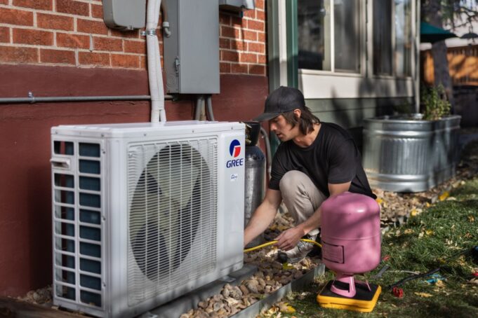 Los gobiernos del área de Denver utilizan una subvención federal de 200 millones de dólares para instalar bombas de calor