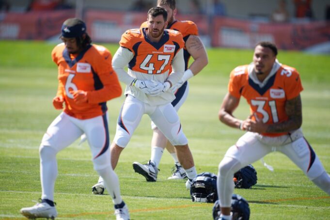 El ex LB de los Broncos, Josey Jewell, todavía lucha contra los síntomas de una conmoción cerebral
