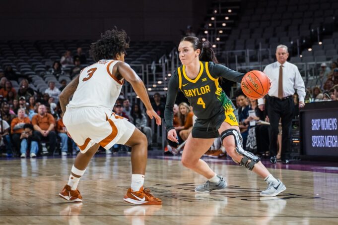 Jana Van Gytenbeek acumuló asistencias para Baylor en la última temporada